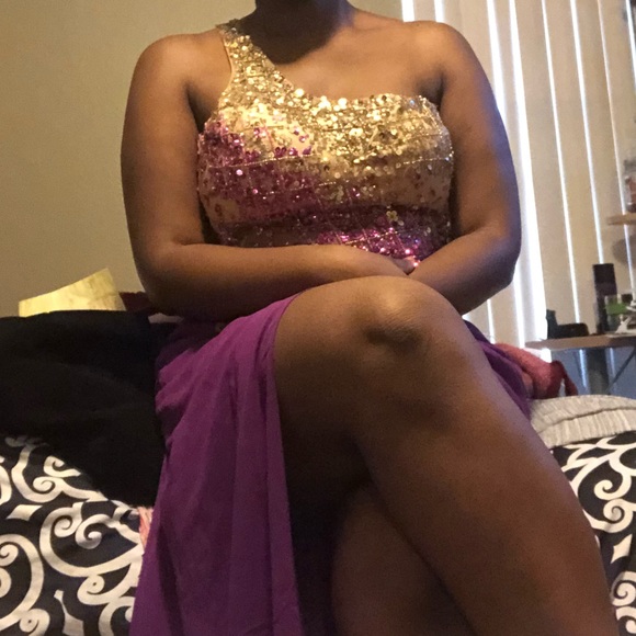 Faviana Couture Prom Dress in Fuchsia - Picture 4 of 4